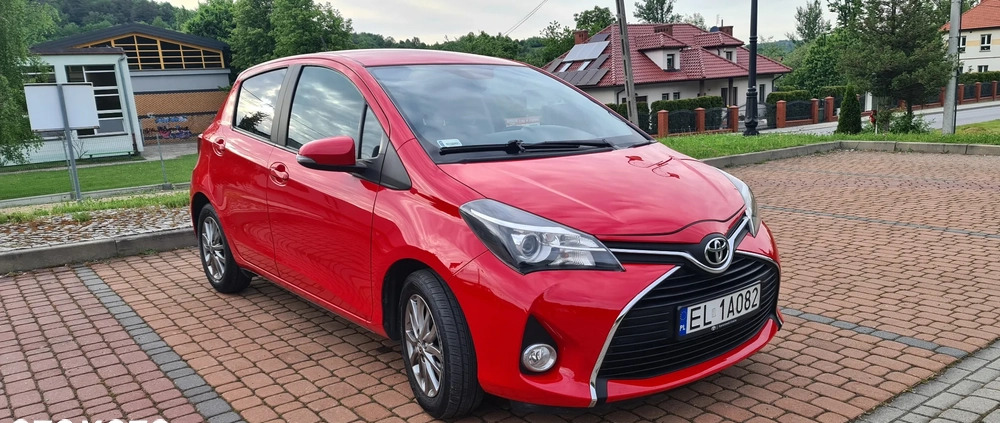 Toyota Yaris cena 43600 przebieg: 49000, rok produkcji 2016 z Myślenice małe 79